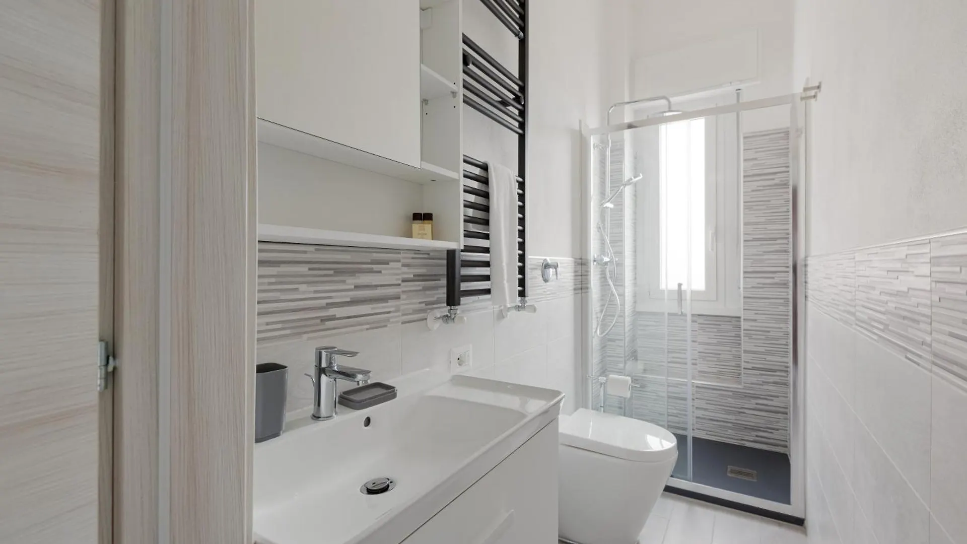 Abbiategrasso - Bocconi - Monolocale Con Cucina Apartment Milan